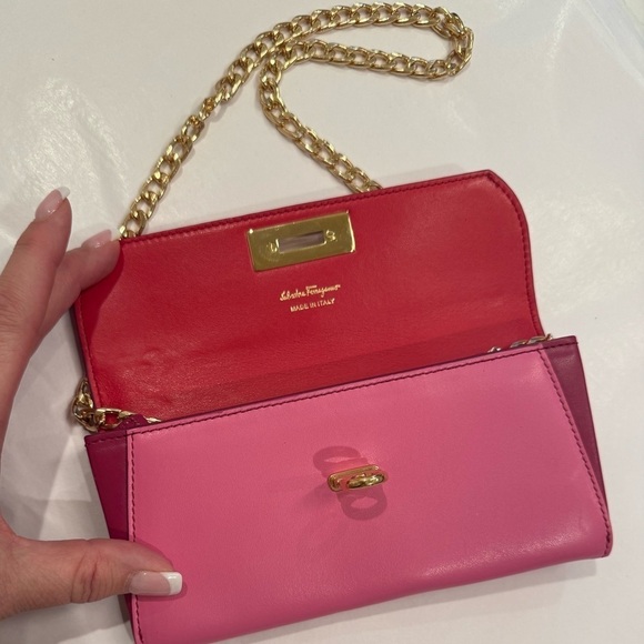 Salvatore Ferragamo beautiful pink & red clutch, wallet, handbag - Picture 8 of 11